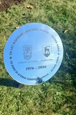 Jelenia Góra świętuje 50-lecie partnerstwa z Cervią i 35-lecie z Erftstadt – posadzono drzewka i winorośl