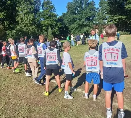Mysłakowice: Szkoła z Kowar z sukcesami w powiatowych biegach przełajowych
