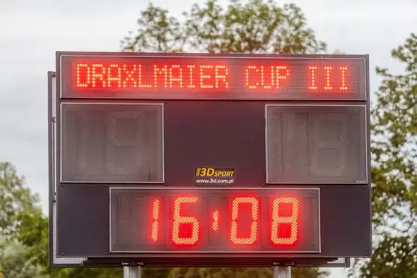 DRÄXLMAIER Cup w Jeleniej Górze: młodzi piłkarze zagrali na Stadionie Miejskim