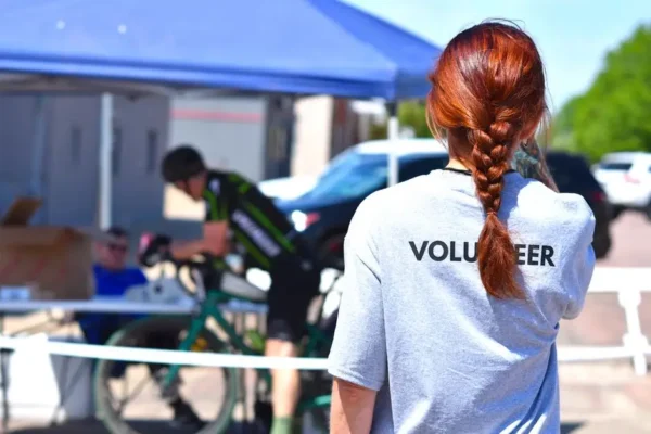 Uczniowie ze Szklarskiej Poręby wolontariuszami na Rowerowym Biegu Piastów