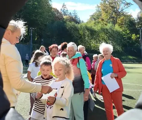 Międzypokoleniowa Spartakiada w Szklarskiej Porębie – sport połączył seniorów i uczniów