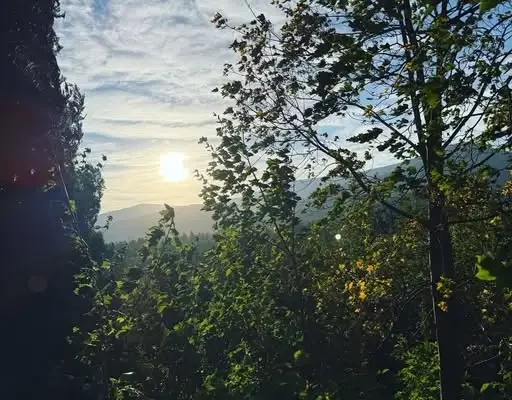 Silny wiatr w Karkonoszach. GOPR apeluje o ostrożność na szlakach