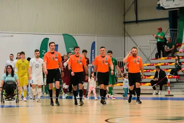 Michał Niemirski zadebiutował jako sędzia techniczny w FOGO Futsal Ekstraklasie