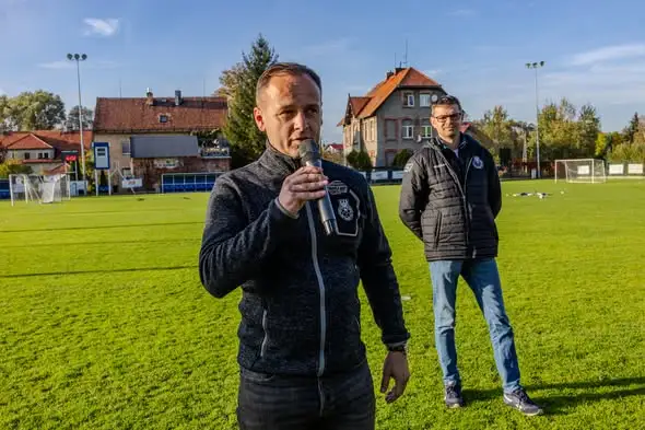 Młodzi piłkarze z Polski i Czech rywalizowali w Łomnicy