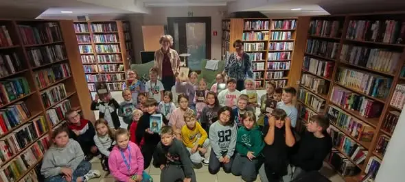 Trzecioklasiści spotkali się z Renatą Piątkowską w bibliotece