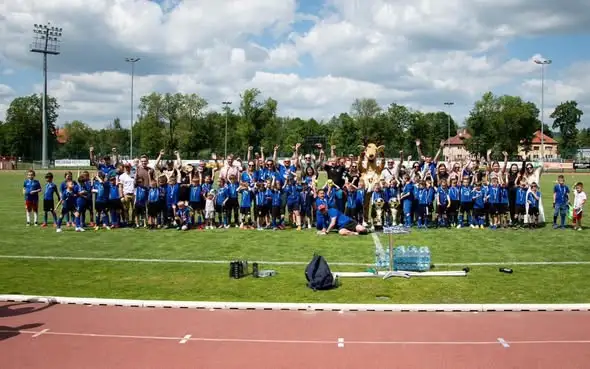 Karkonosze Jelenia Góra: 500 zawodników i 302 dzieci – sportowy wkład w miasto
