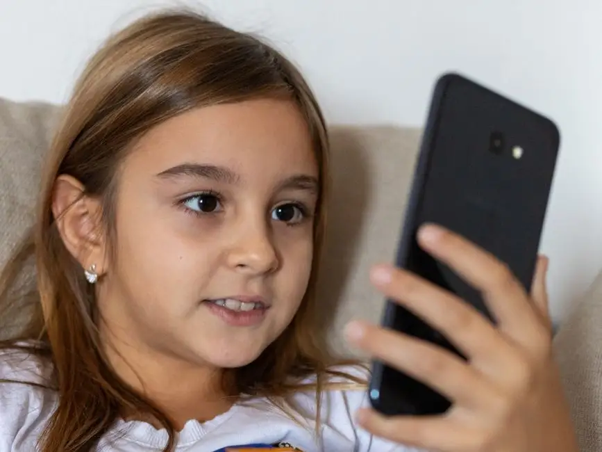 Kids Alert – darmowa aplikacja ostrzega rodziców przed zagrożeniami w internecie
